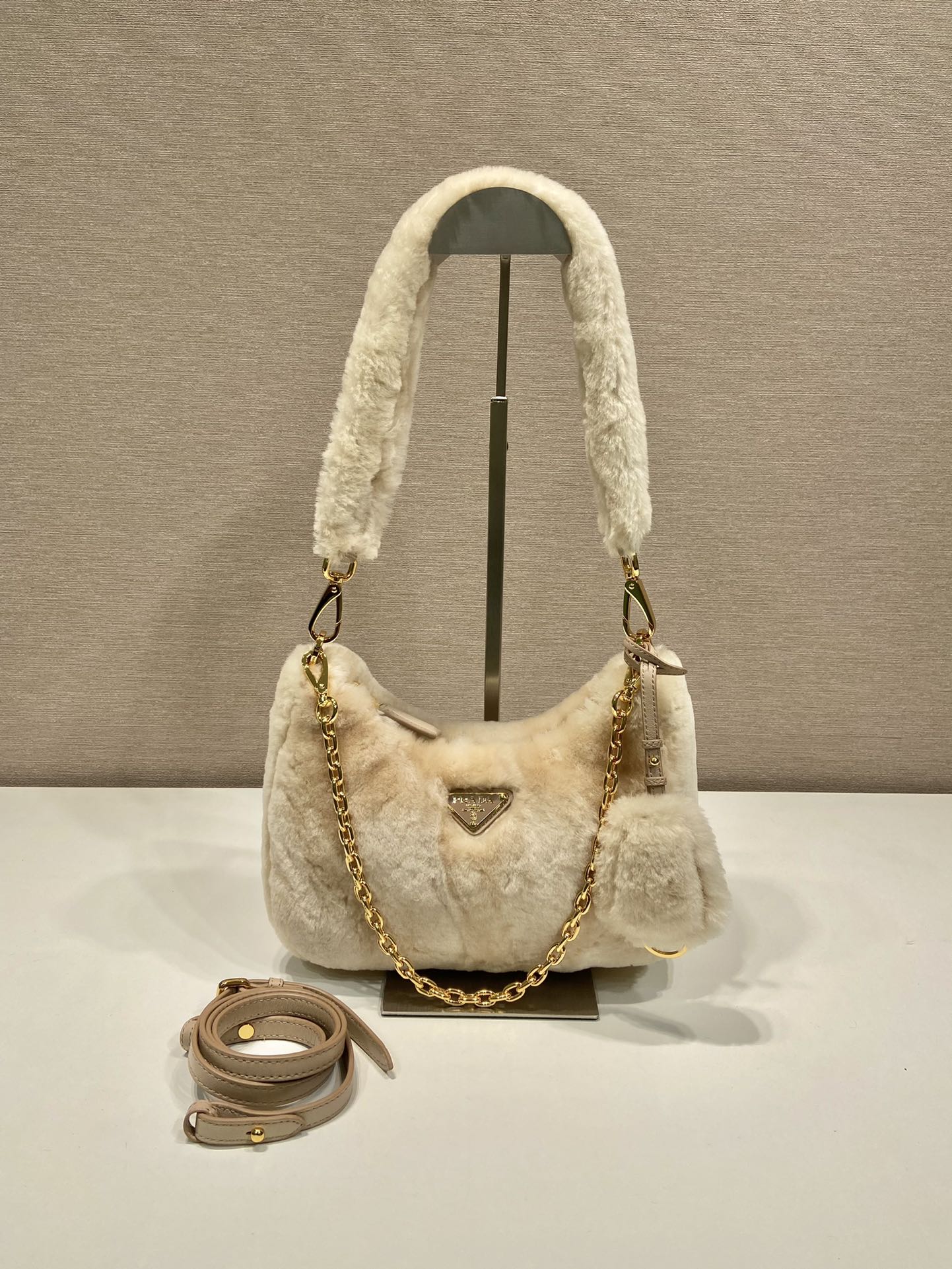 Pra*a re-edition 1995 hobo bag