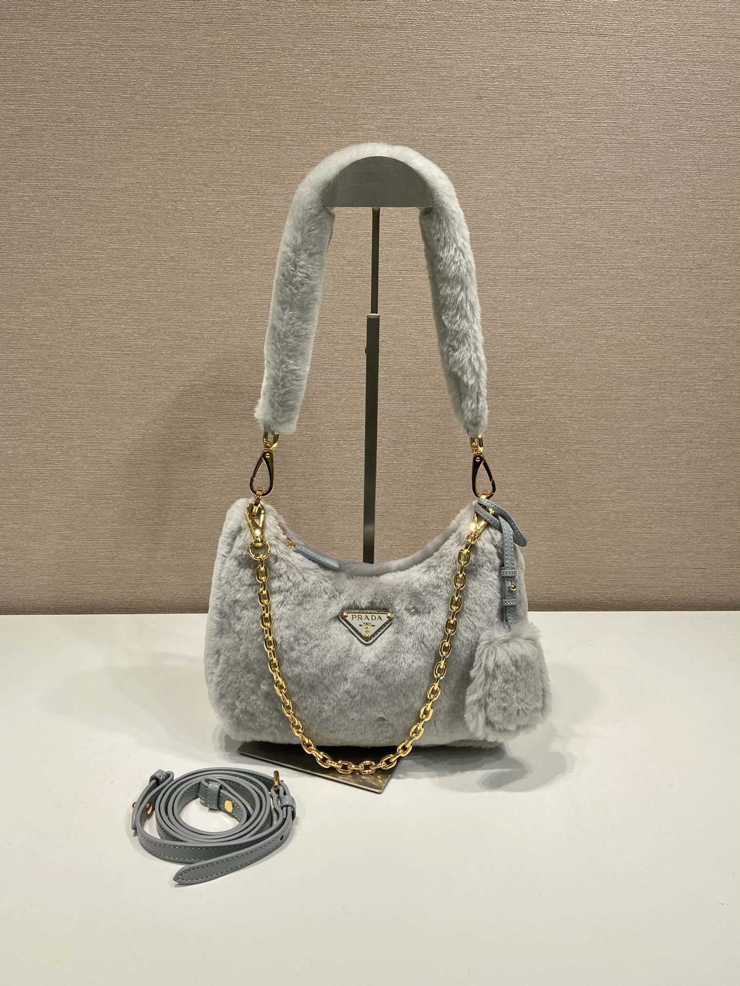 Pra*a re-edition 1995 hobo bag