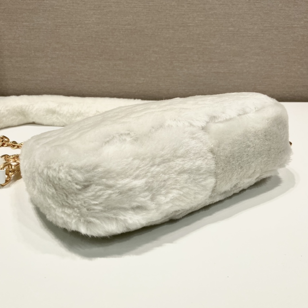 Pra*a re-edition 1995 hobo bag
