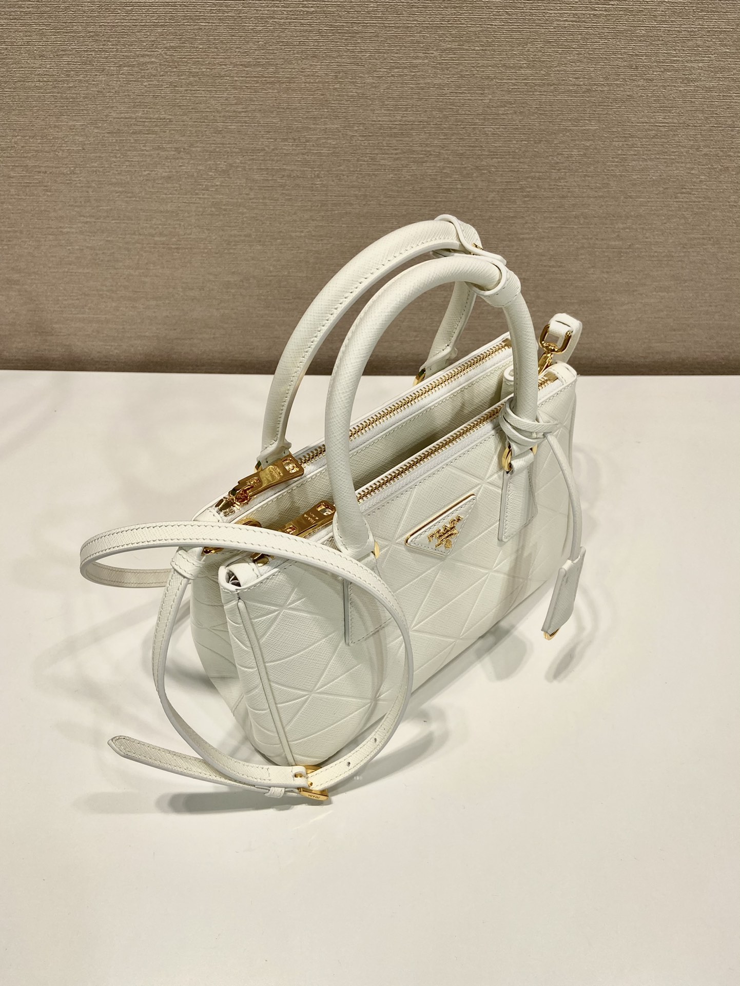 small Pra*a galleria saffiano leather bag