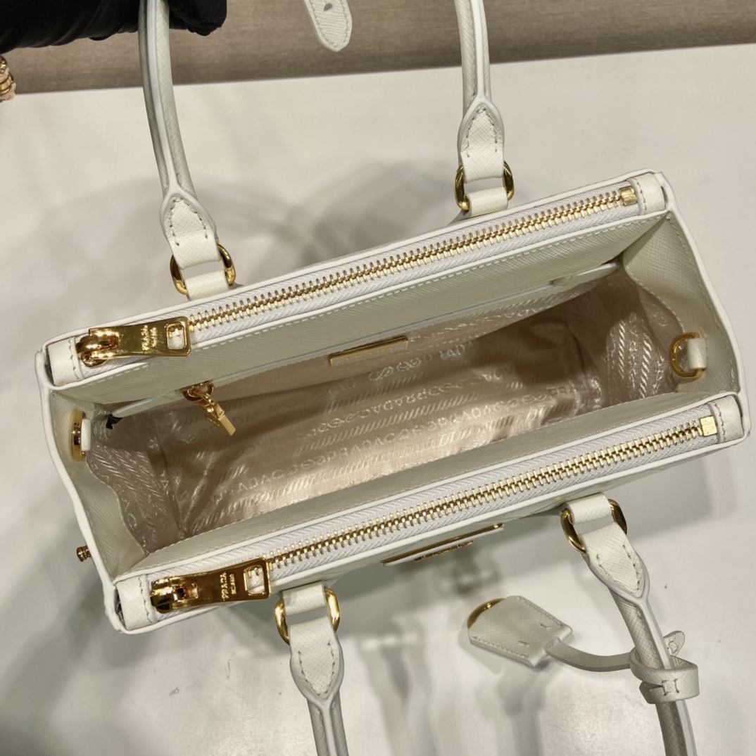 small Pra*a galleria saffiano leather bag