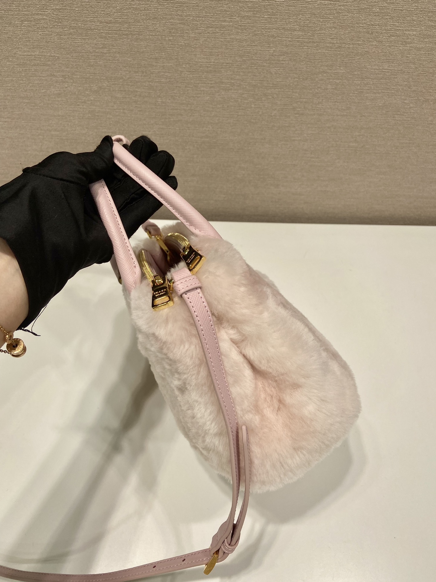 Pra*a galleria saffiano shearling top-handle bag