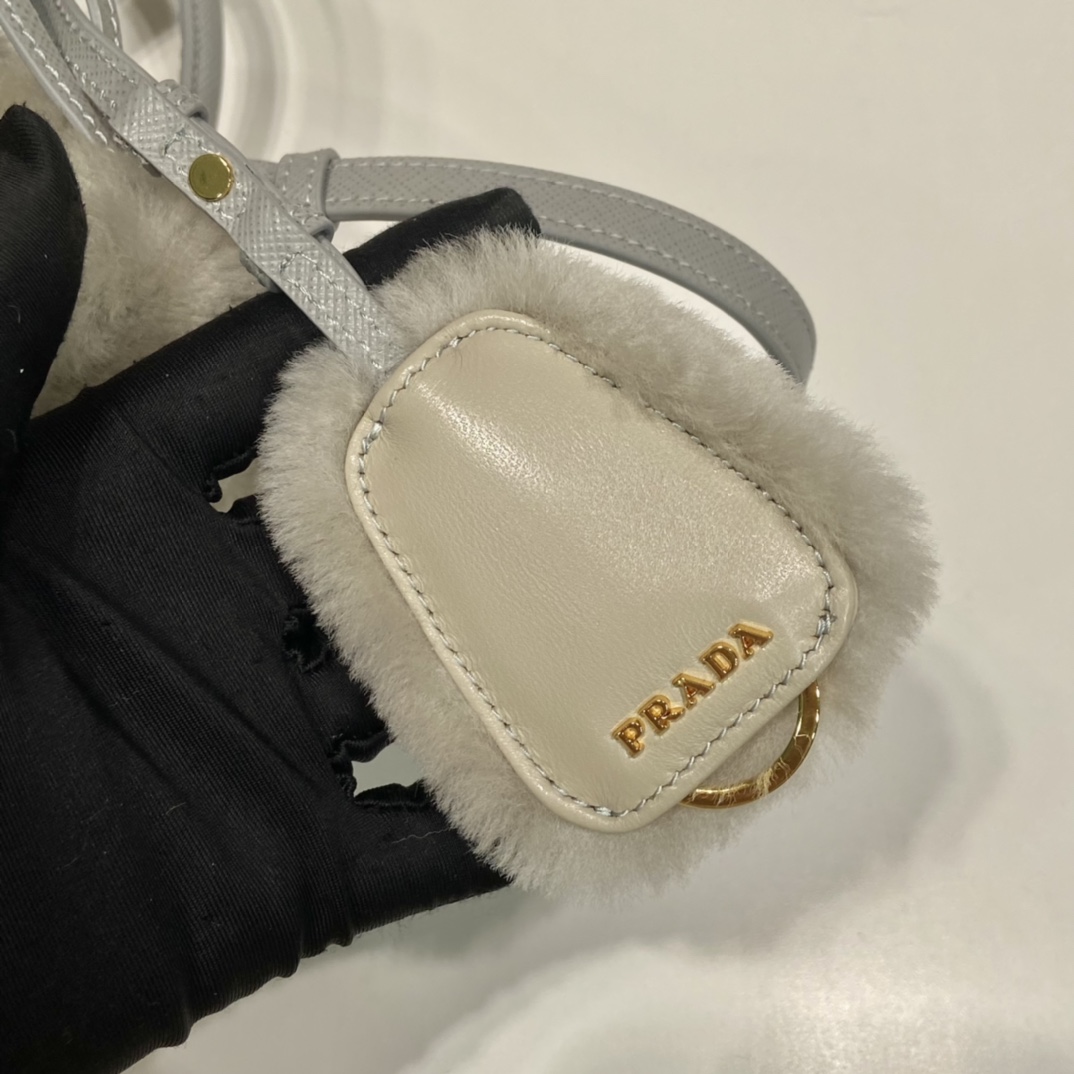 Pra*a galleria saffiano shearling top-handle bag