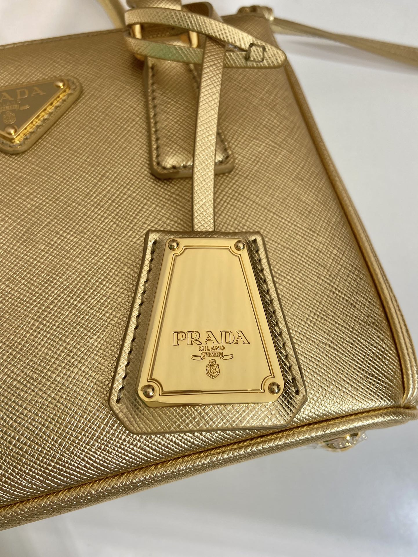Pra*a galleria saffiano leather mini-bag