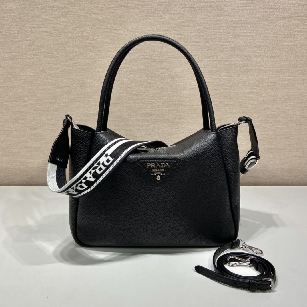 Pra*a large leather handbag