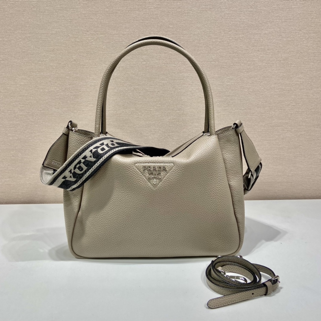 Pra*a large leather handbag