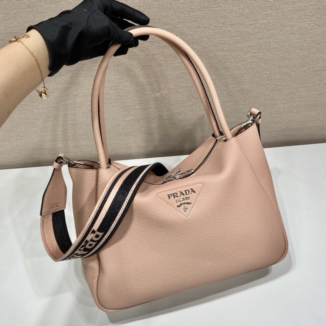 Pra*a large leather handbag