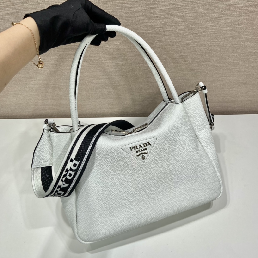 Pra*a large leather handbag