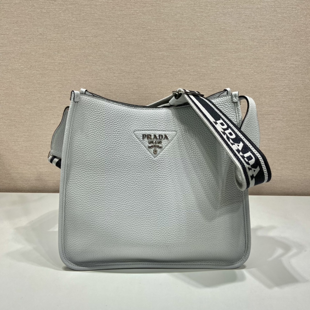 Pra*a leather hobo bag