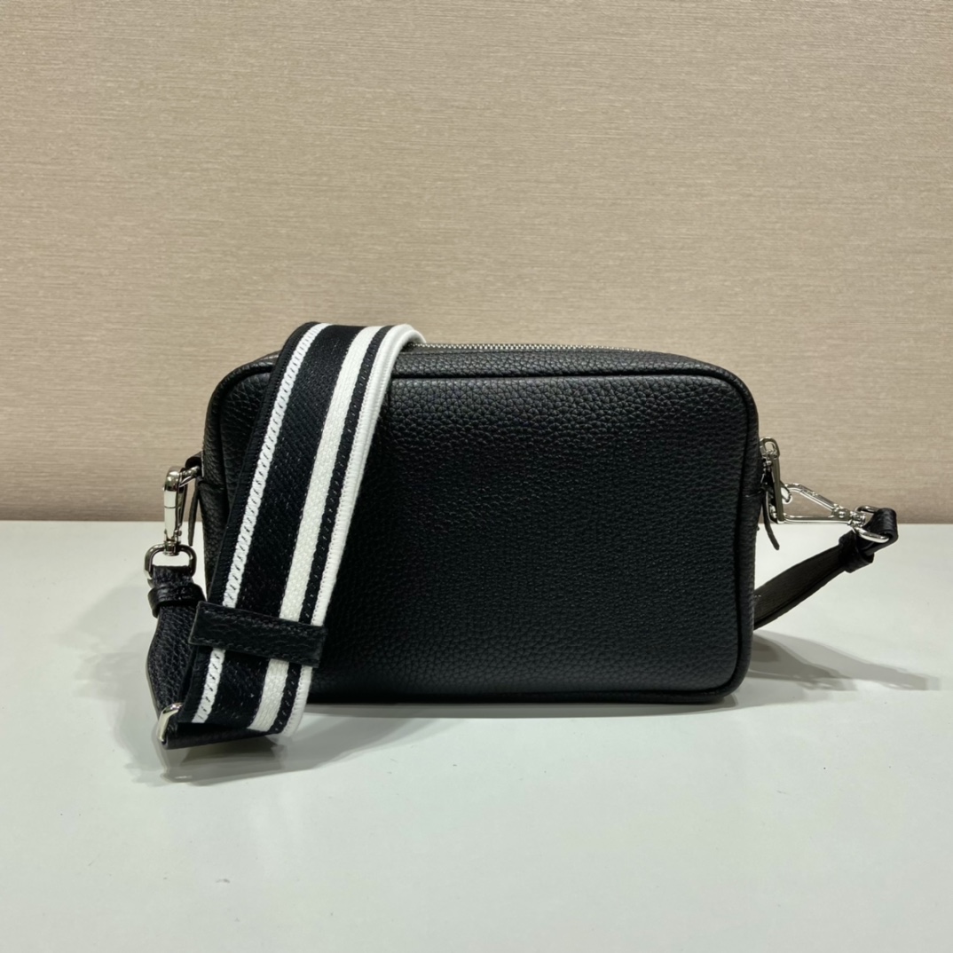 Pra*a shoulder bag