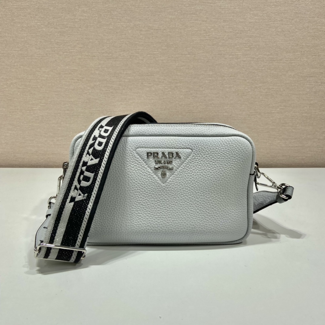 Pra*a shoulder bag