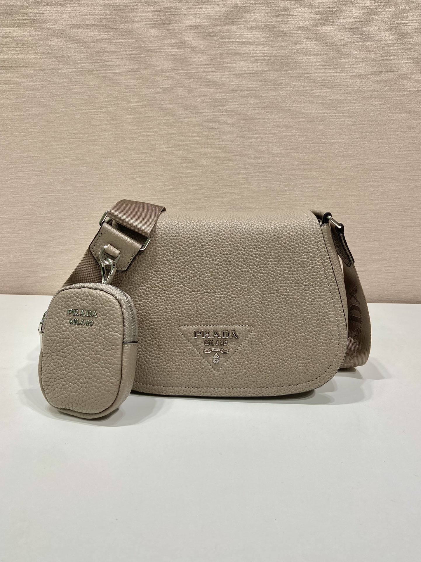 Pra*a shoulder bag