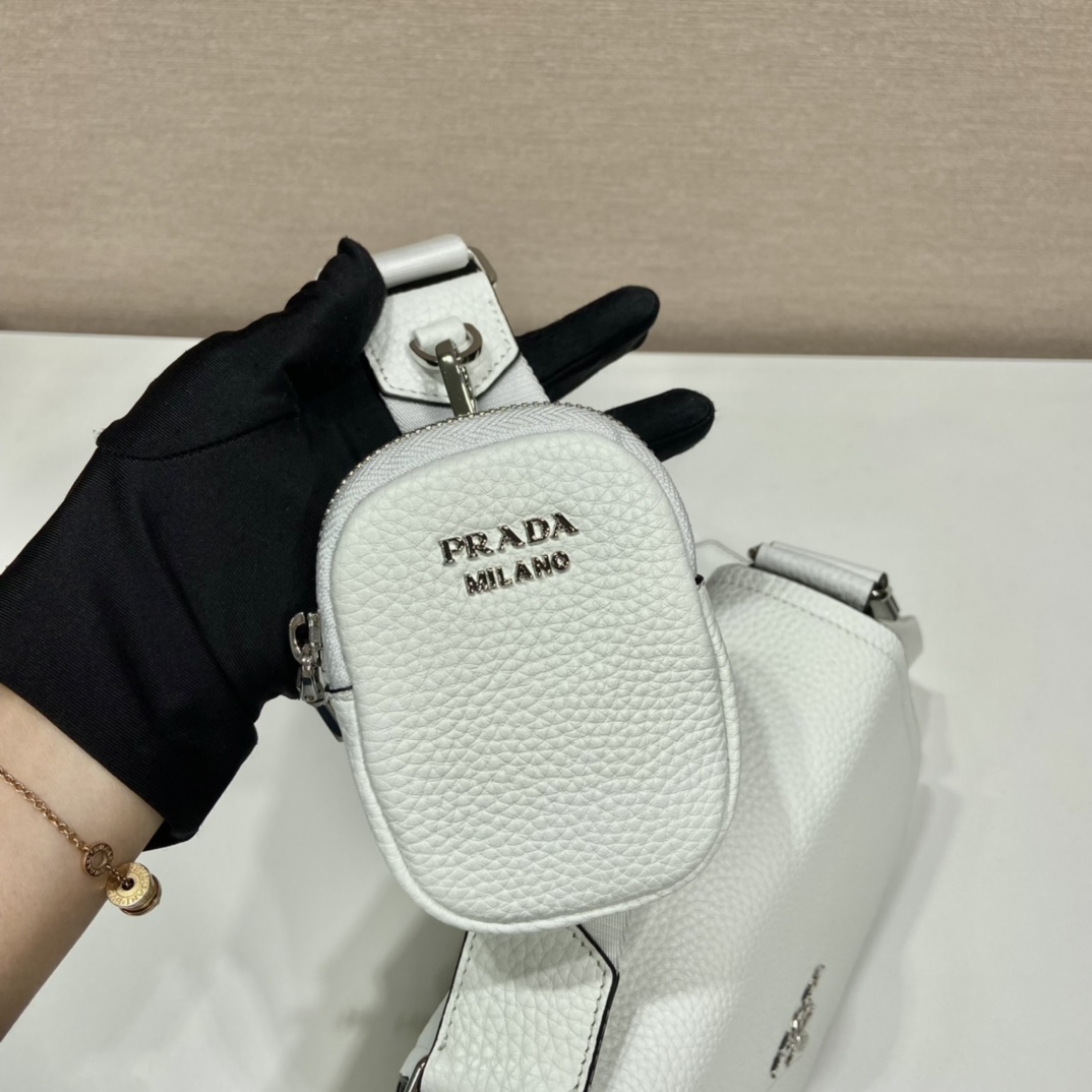 Pra*a shoulder bag