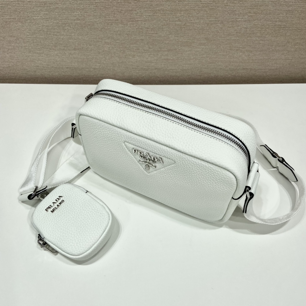 Pra*a leather shoulder bag