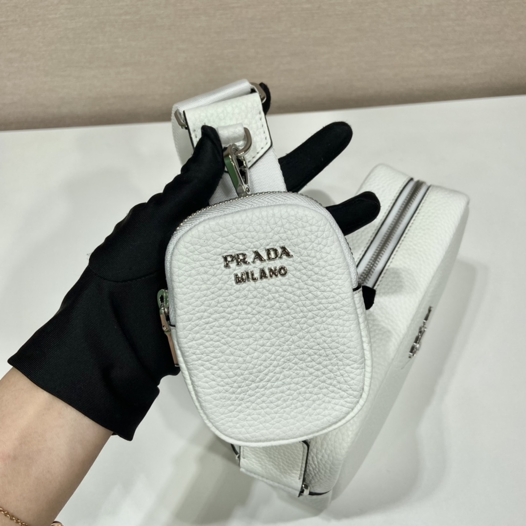 Pra*a leather shoulder bag