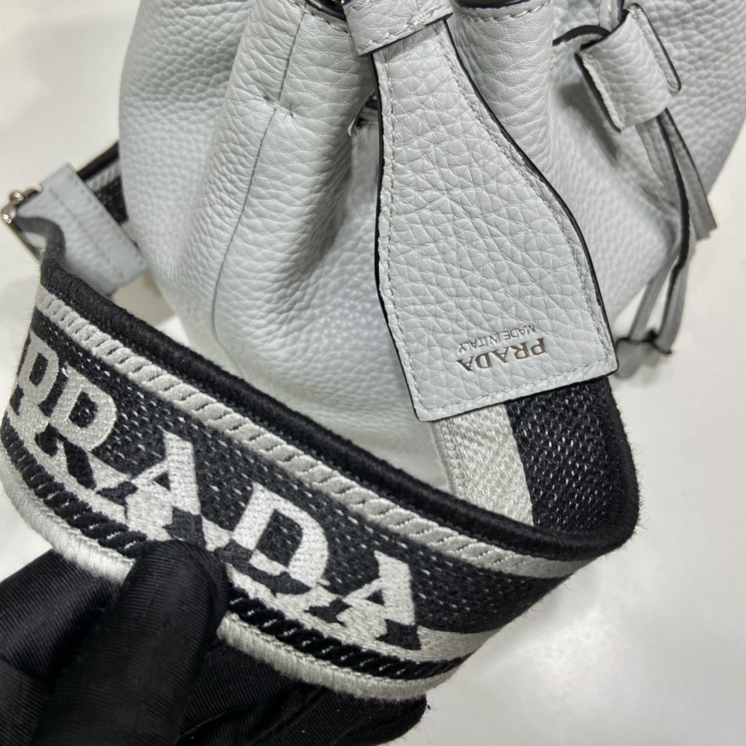 Pra*a leather bucket bag