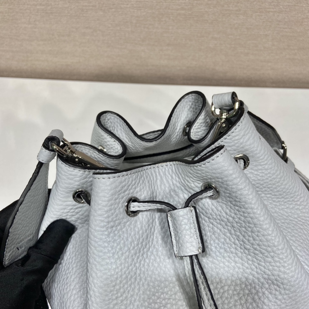 Pra*a leather bucket bag