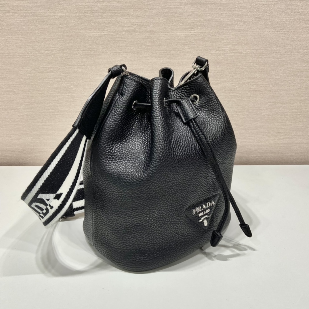 Pra*a leather bucket bag