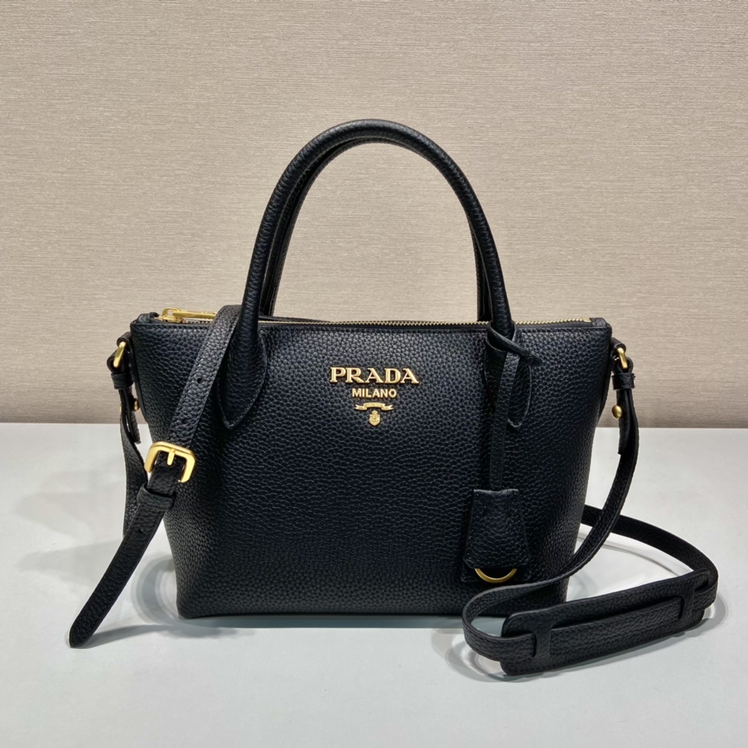 Pra*a leather bag