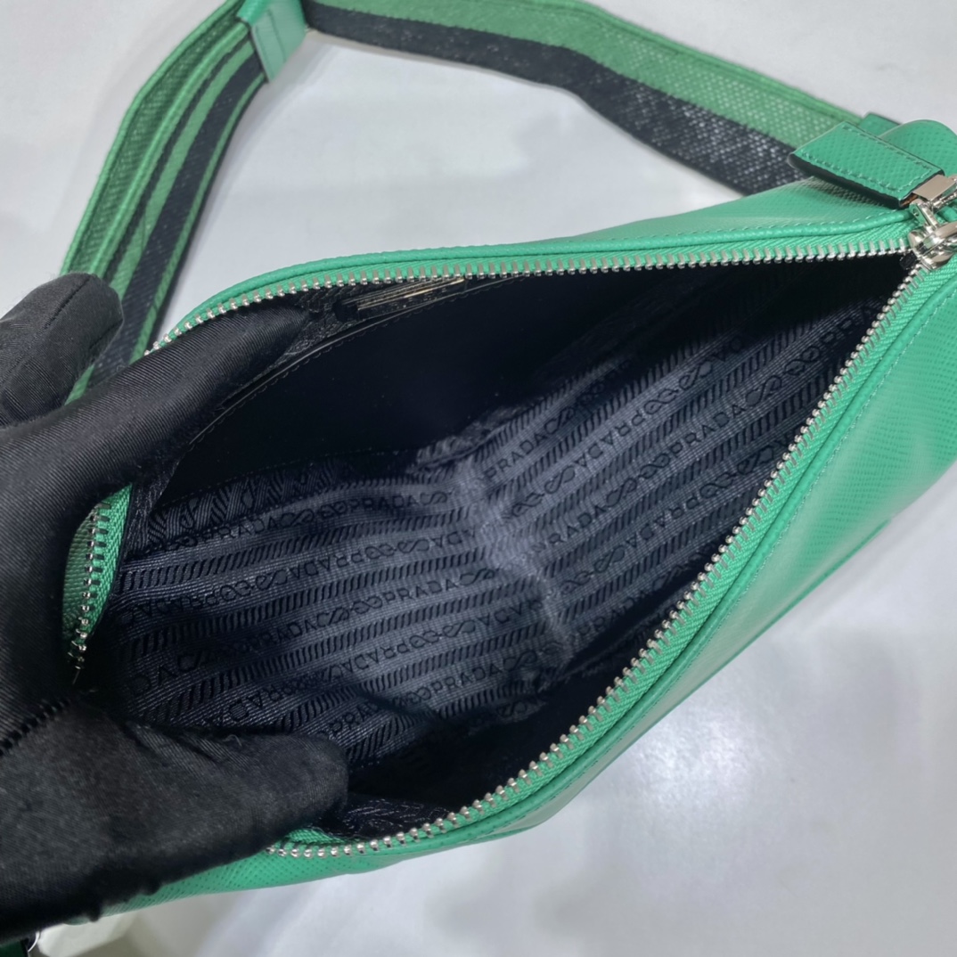 saffiano Pra*a triangle bag