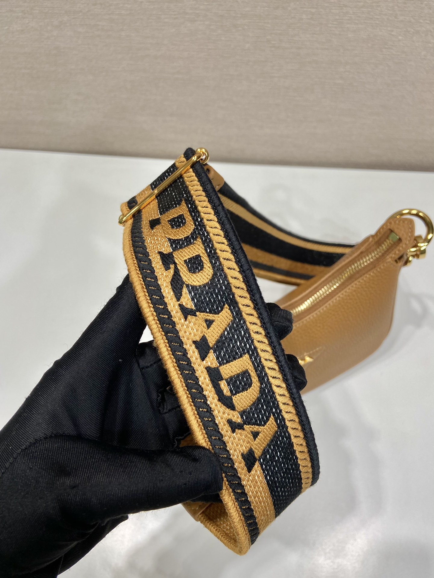 Pra*a leather shoulder bag