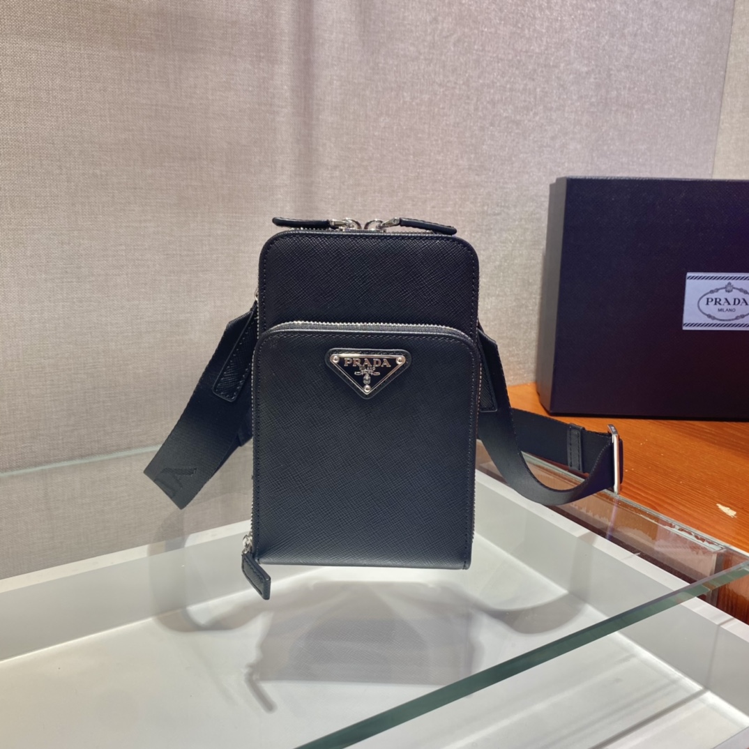 Pra*a saffiano leather smartphone case