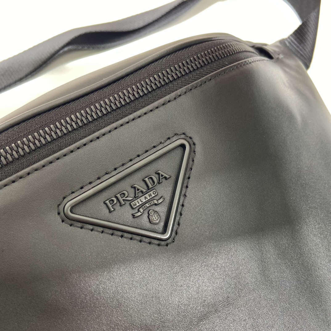 Pra*a black leather belt bag