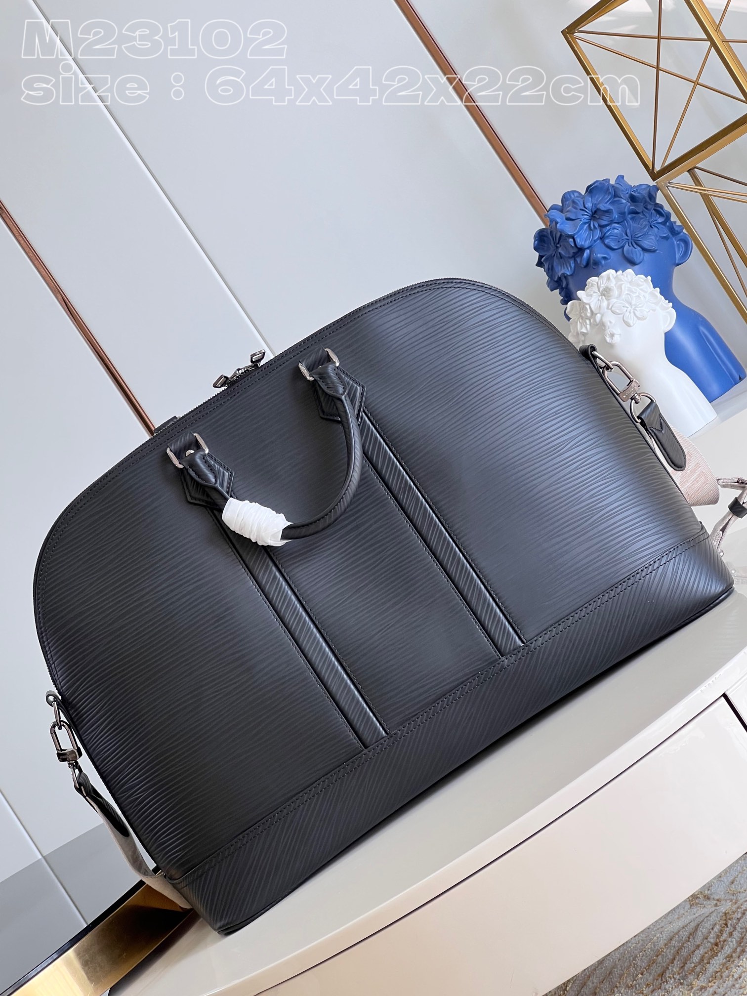 l**is V*t*n alma travel gm bag
