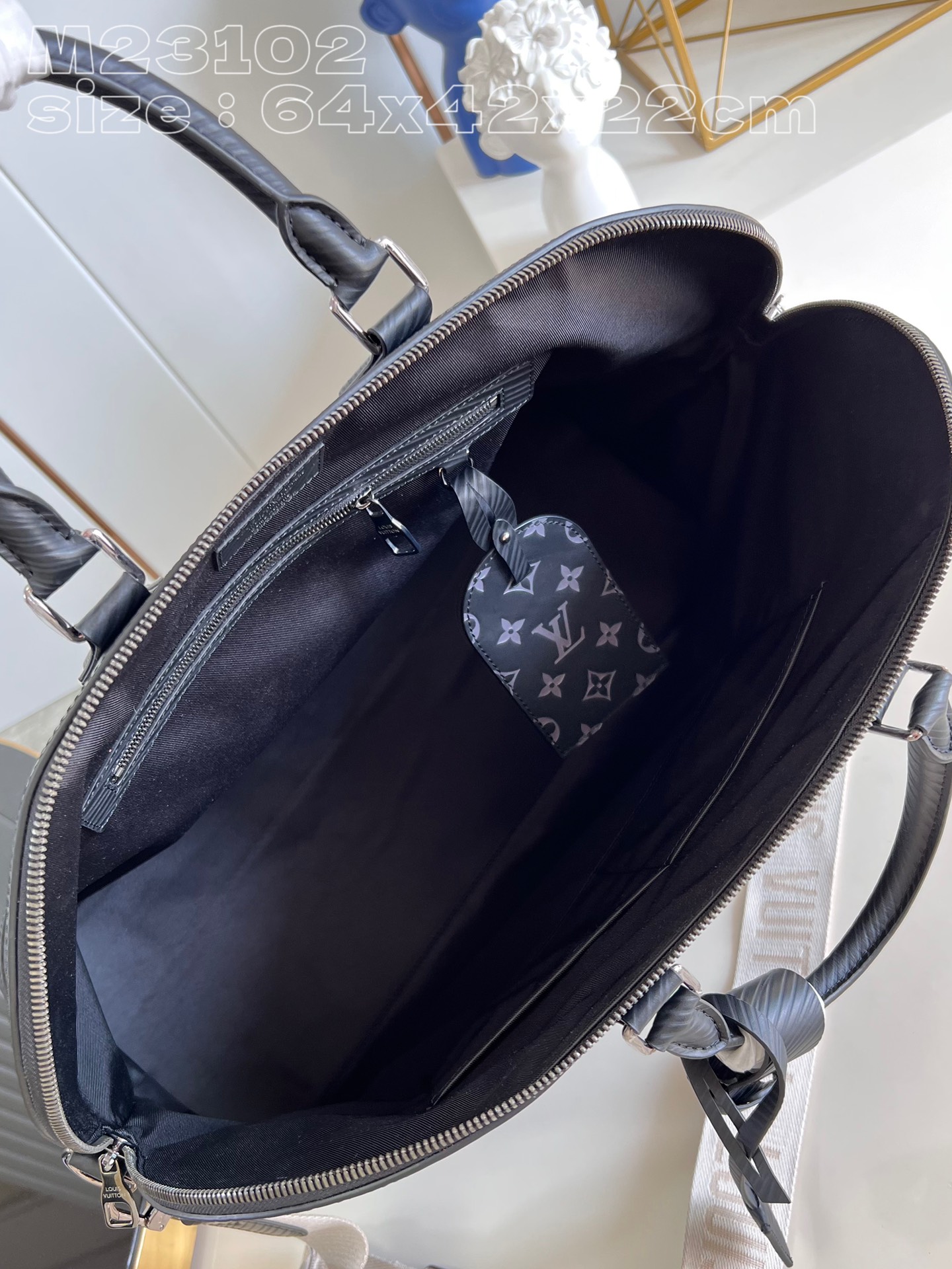 l**is V*t*n alma travel gm bag