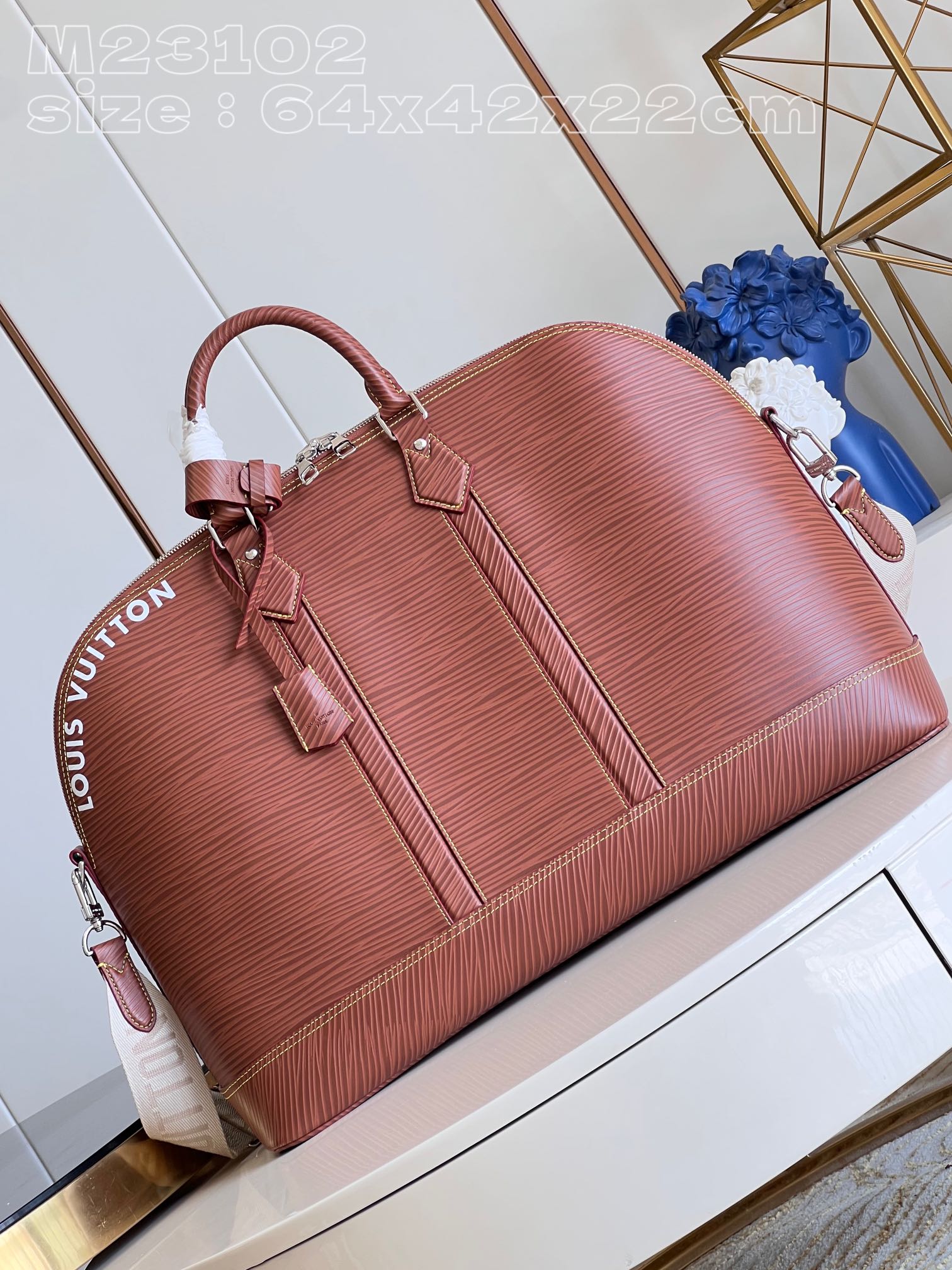 l**is V*t*n alma travel gm bag