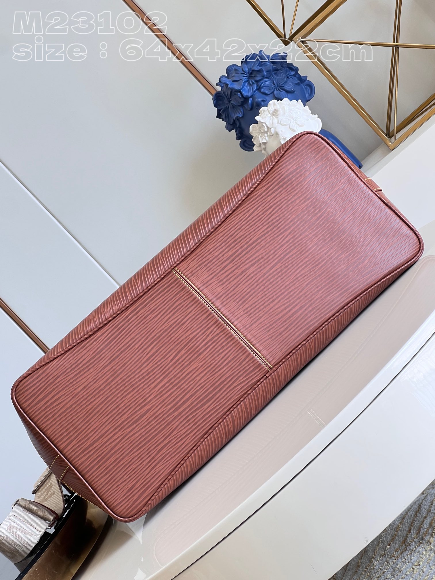 l**is V*t*n alma travel gm bag