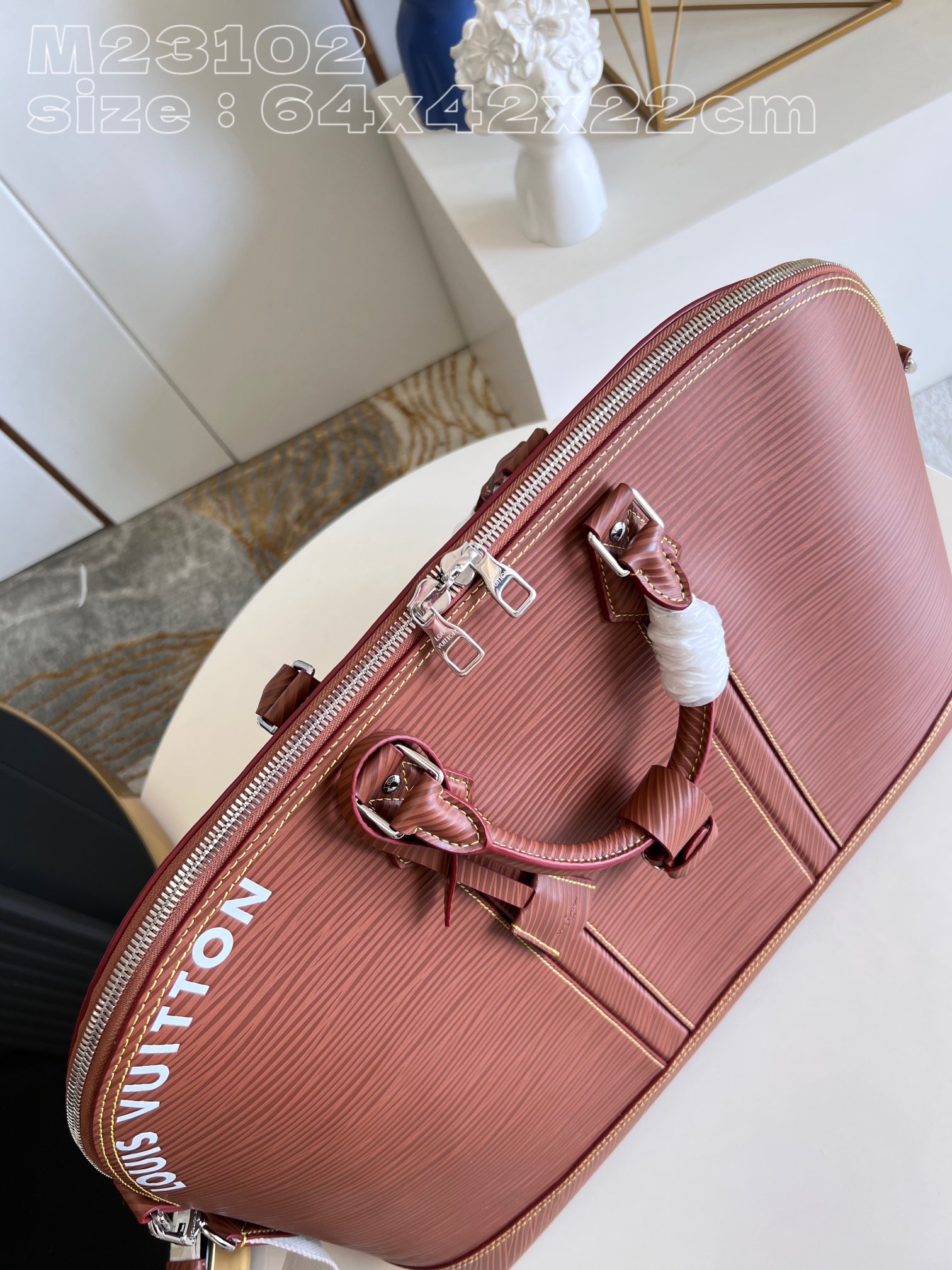 l**is V*t*n alma travel gm bag