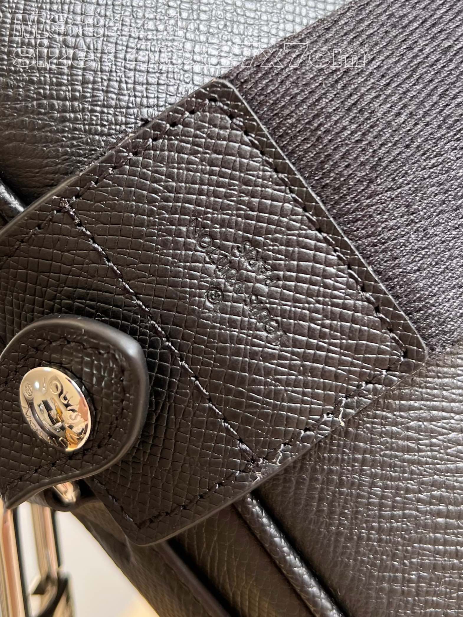 l**is V*t*n porte-documents business bag