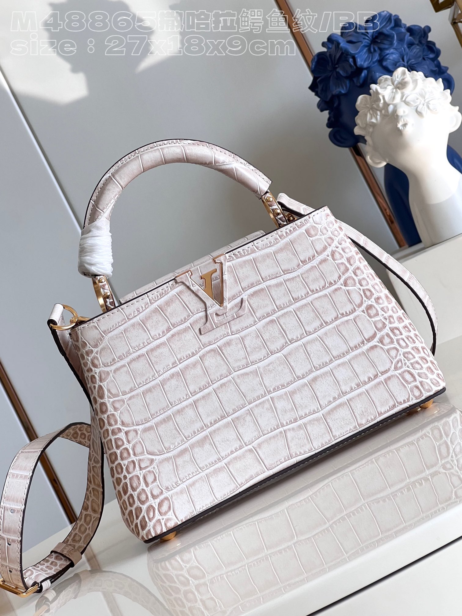 l**is V*t*n capucines bb small handbag
