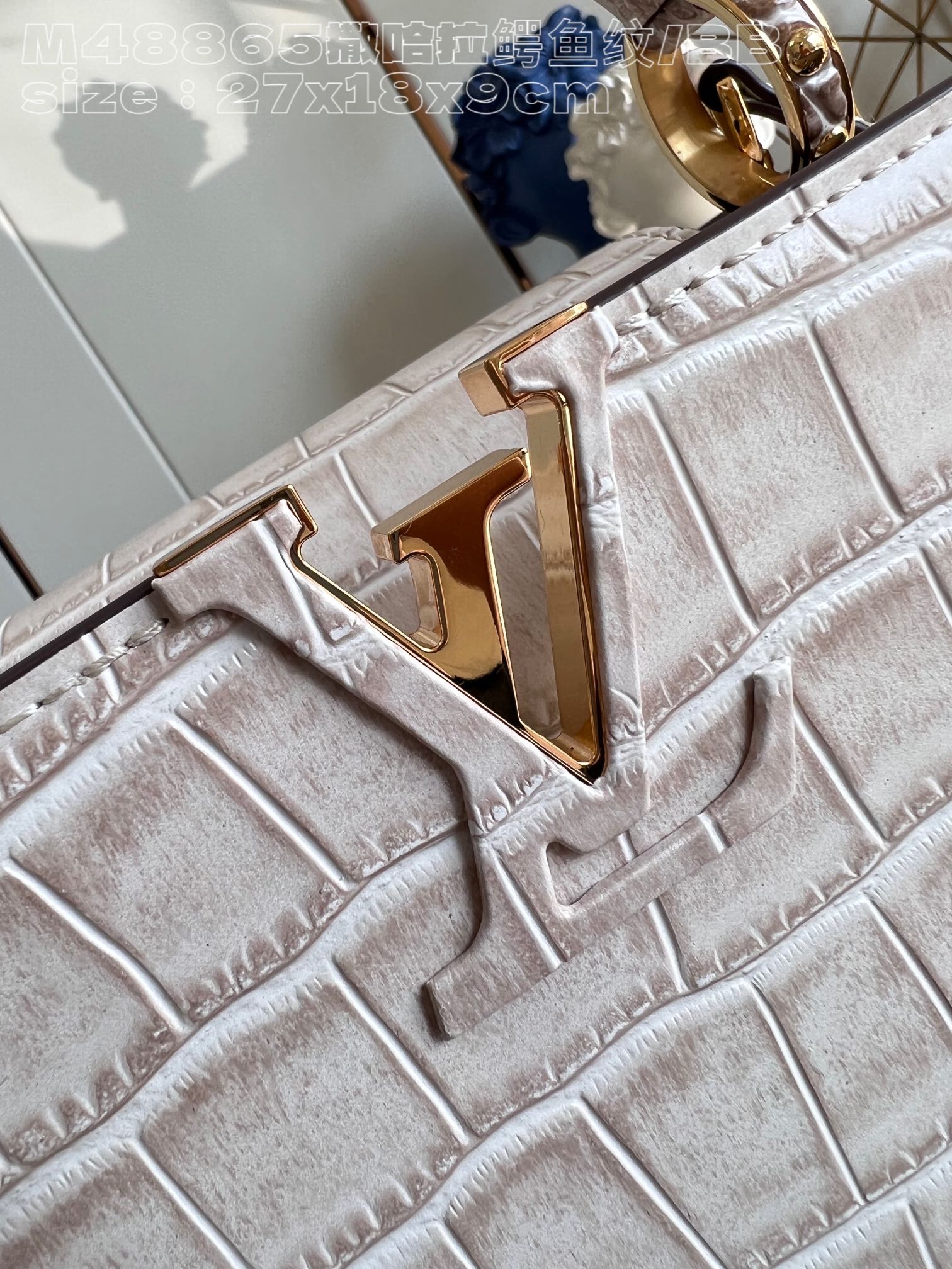 l**is V*t*n capucines bb small handbag