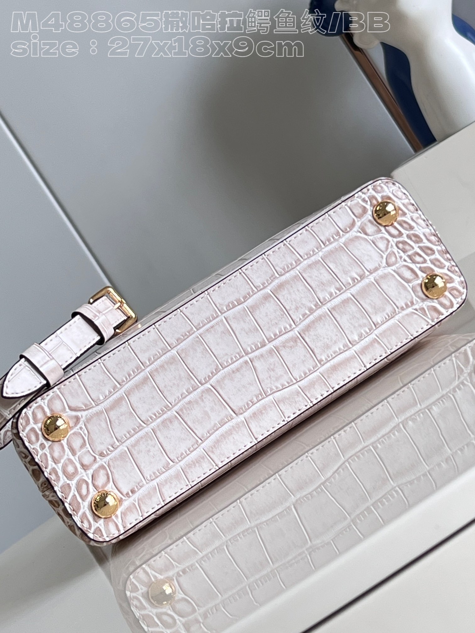 l**is V*t*n capucines bb small handbag