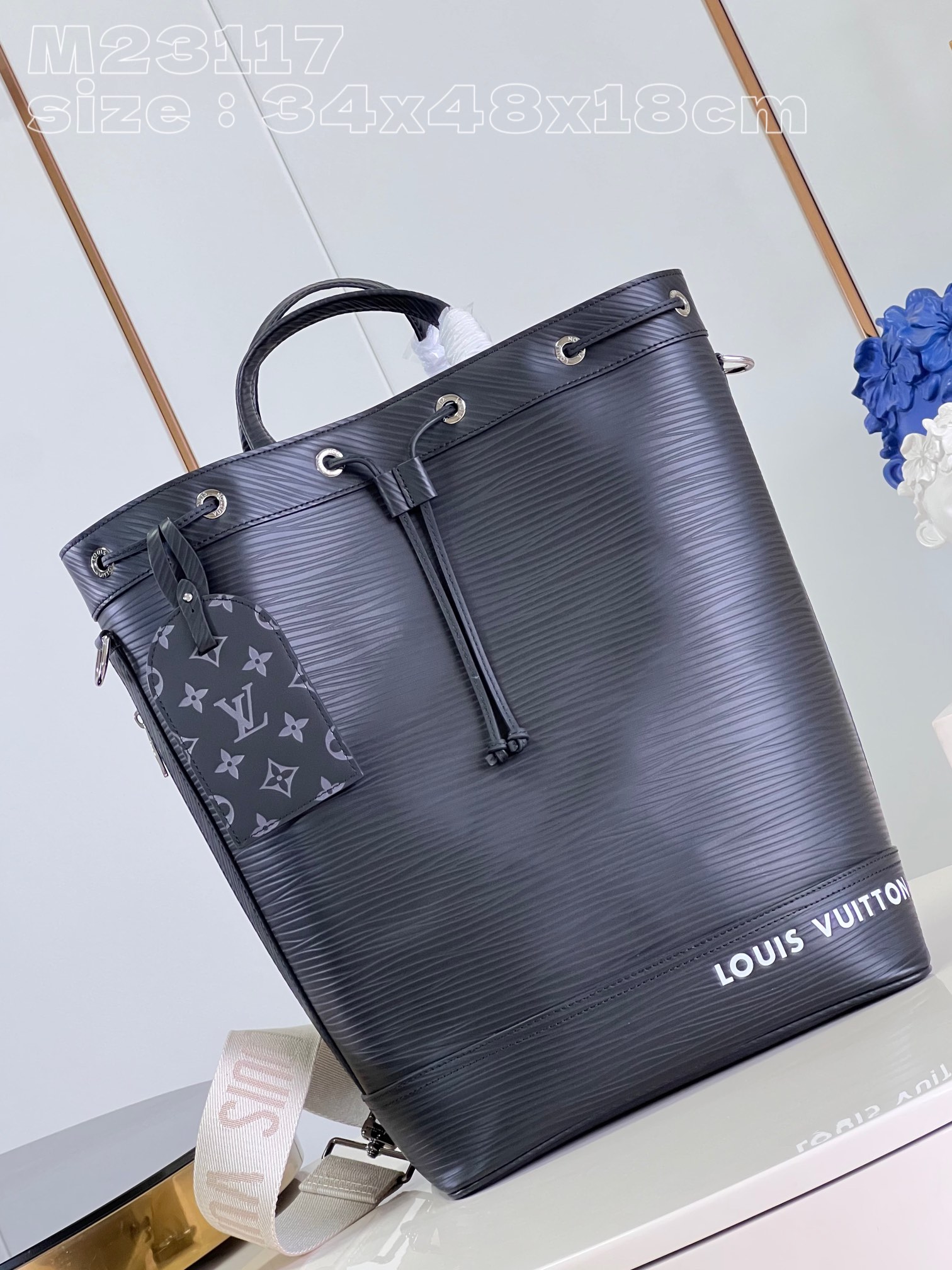l**is V*t*n maxi noé sling bag