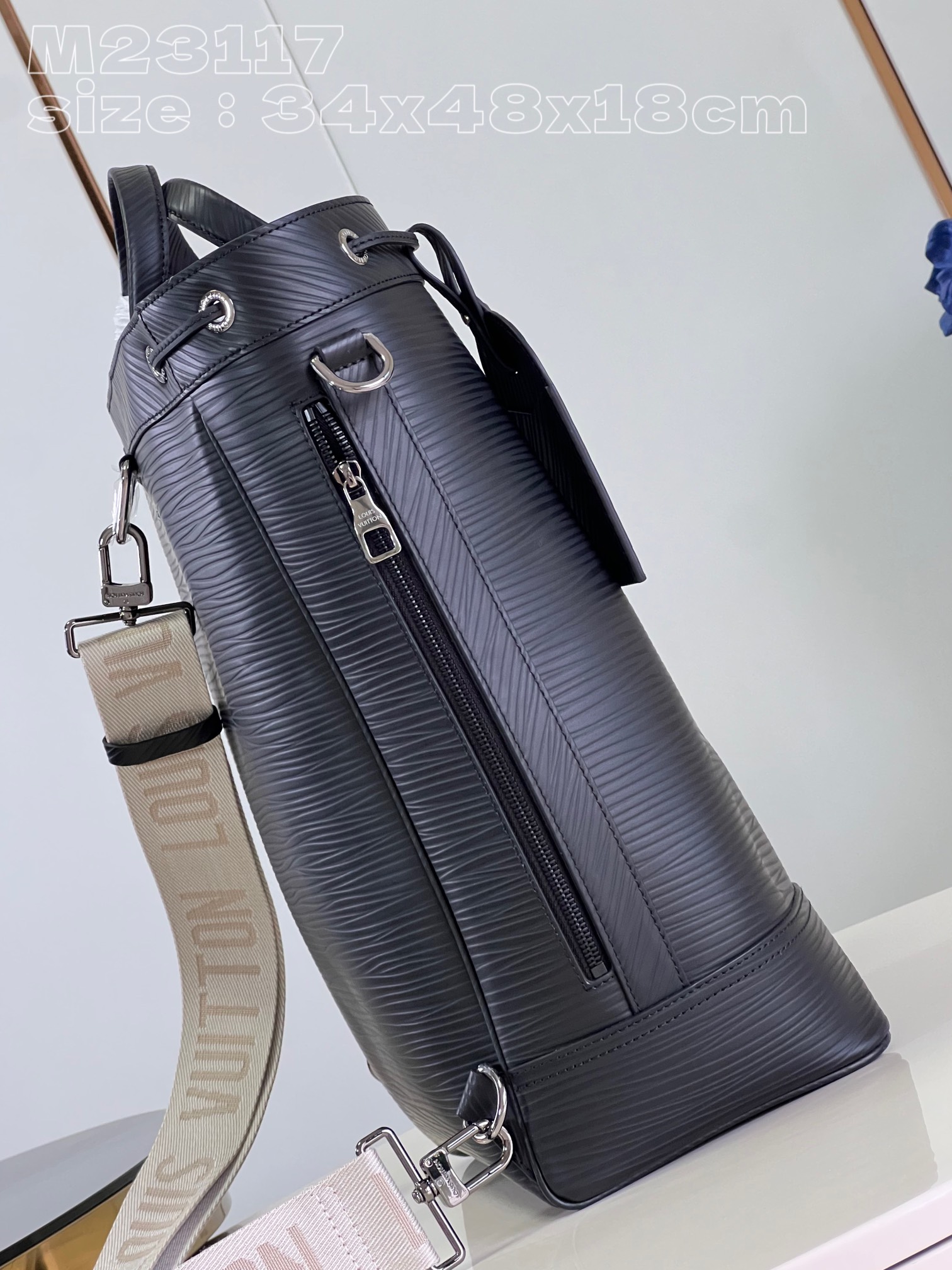 l**is V*t*n maxi noé sling bag