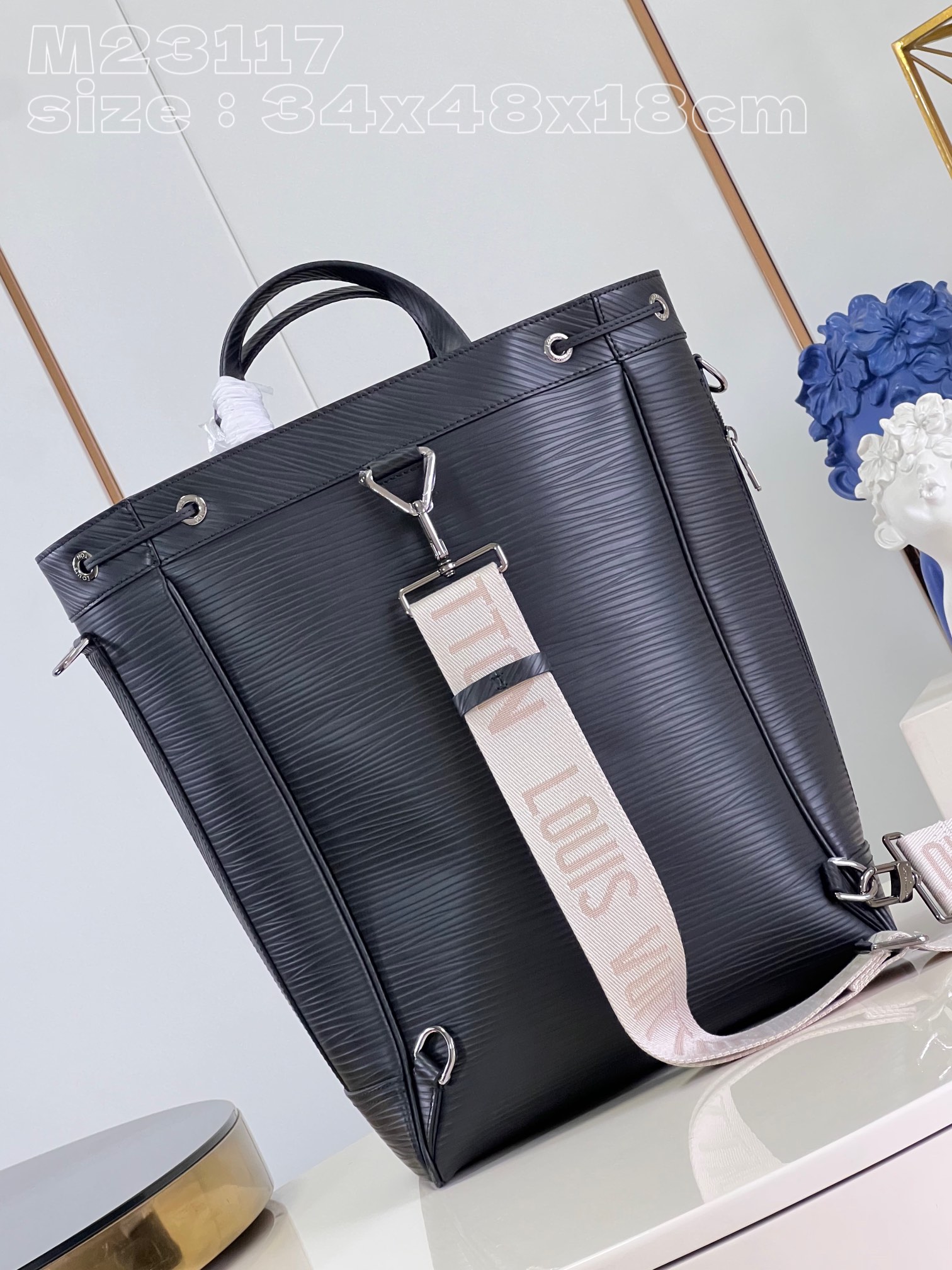 l**is V*t*n maxi noé sling bag
