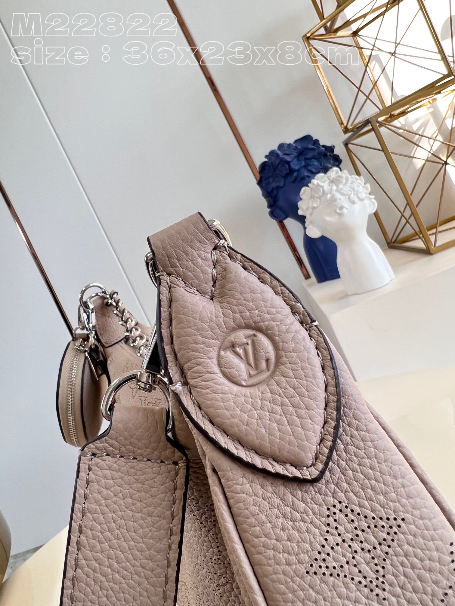 l**is V*t*n baia medium handbag