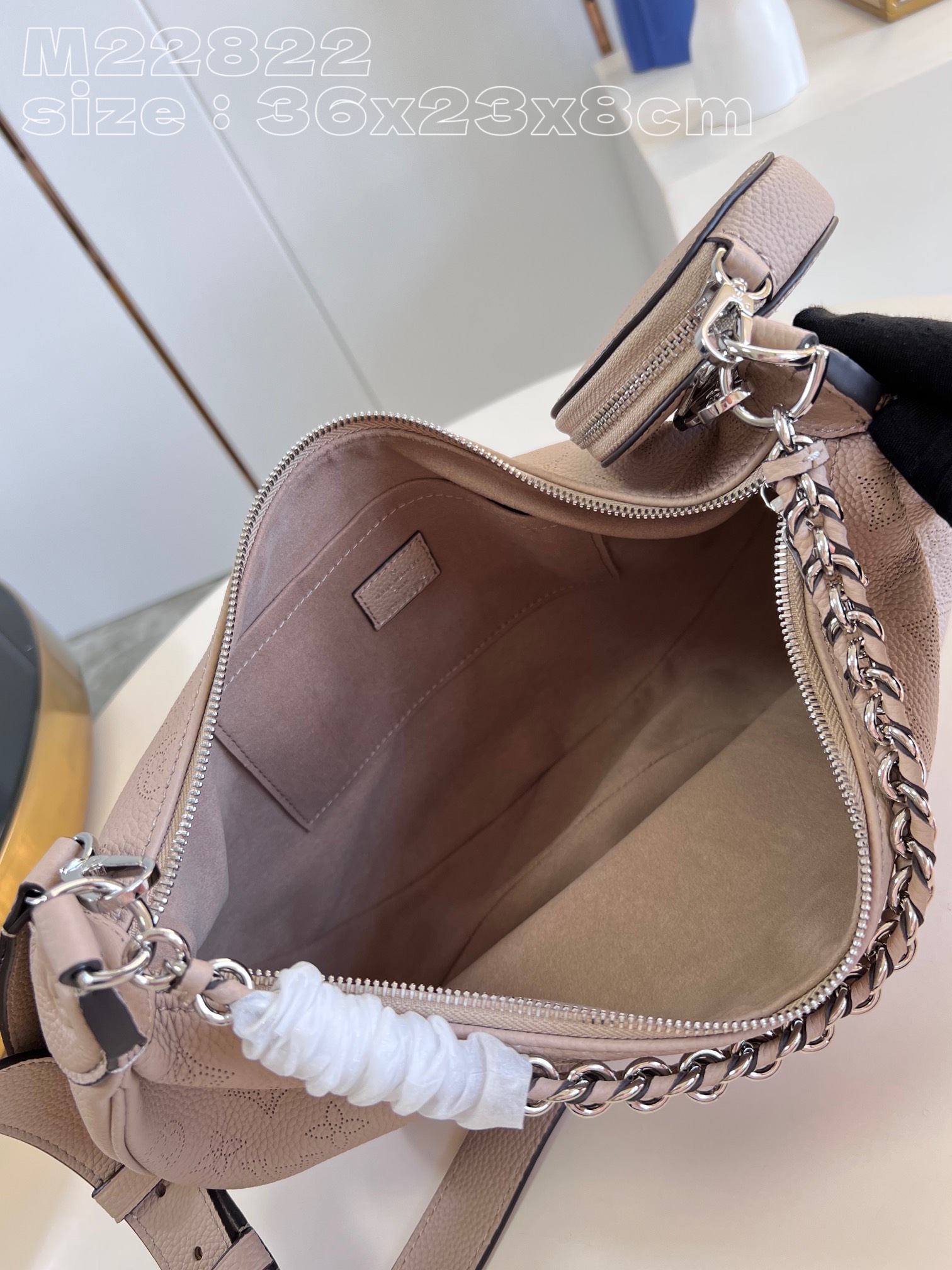 l**is V*t*n baia medium handbag