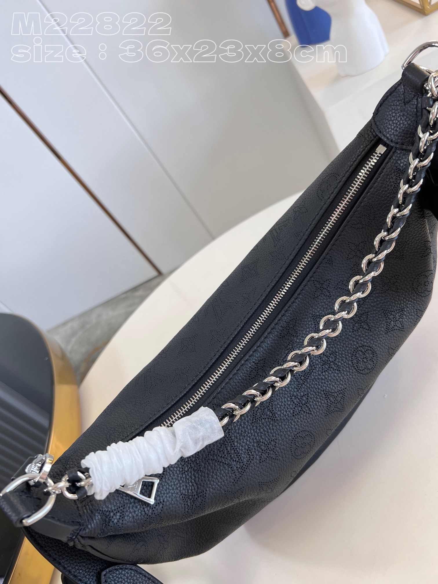 l**is V*t*n baia medium handbag