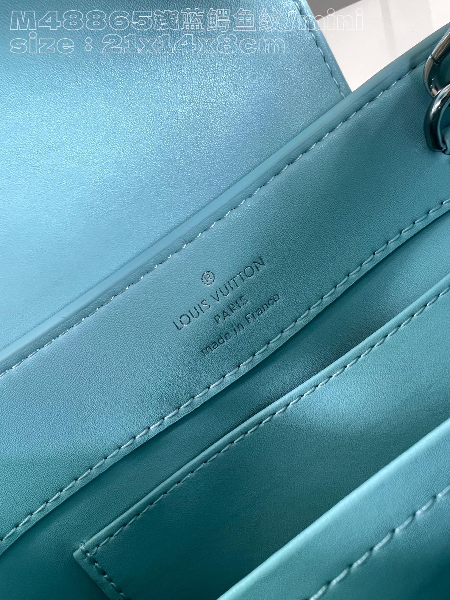 l**is V*t*n capucines mini