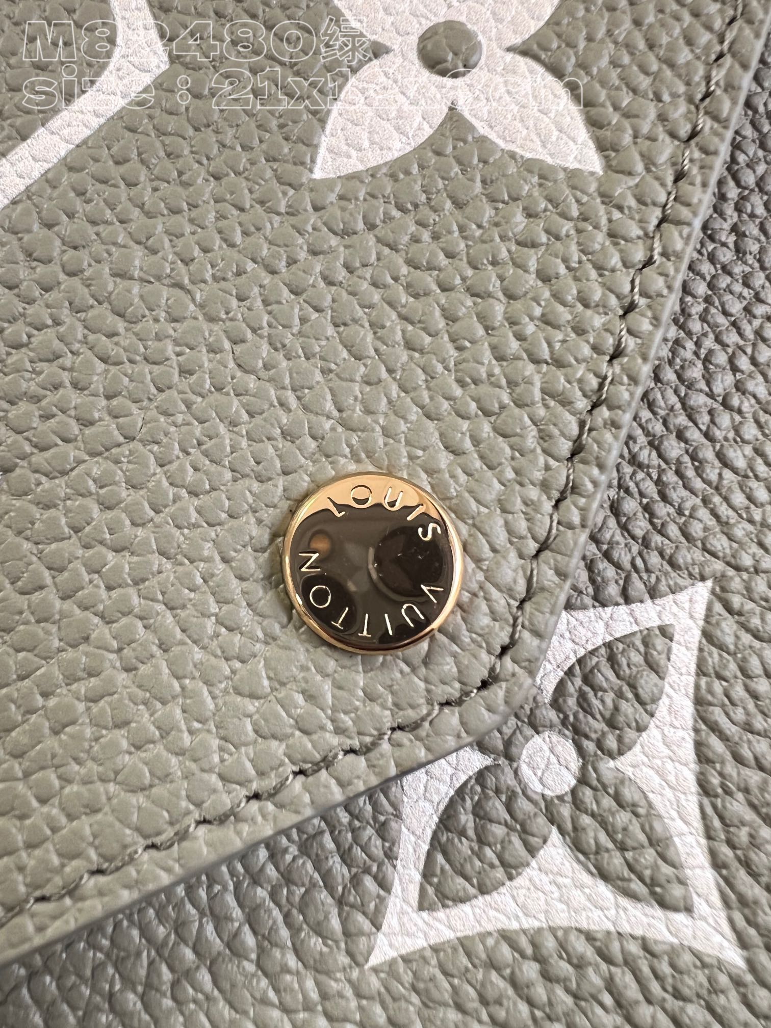 l**is V*t*n pochette felicie bag