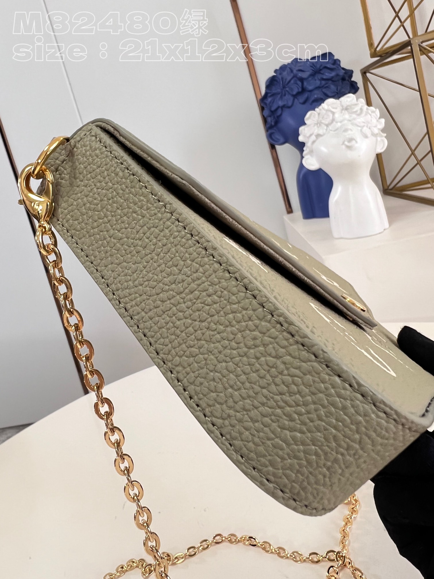 l**is V*t*n pochette felicie bag
