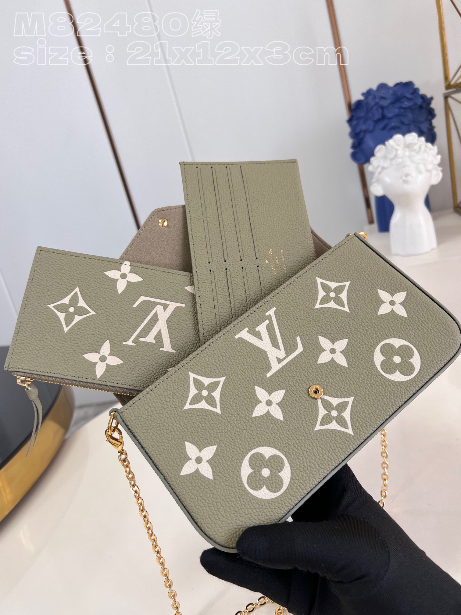 l**is V*t*n pochette felicie bag