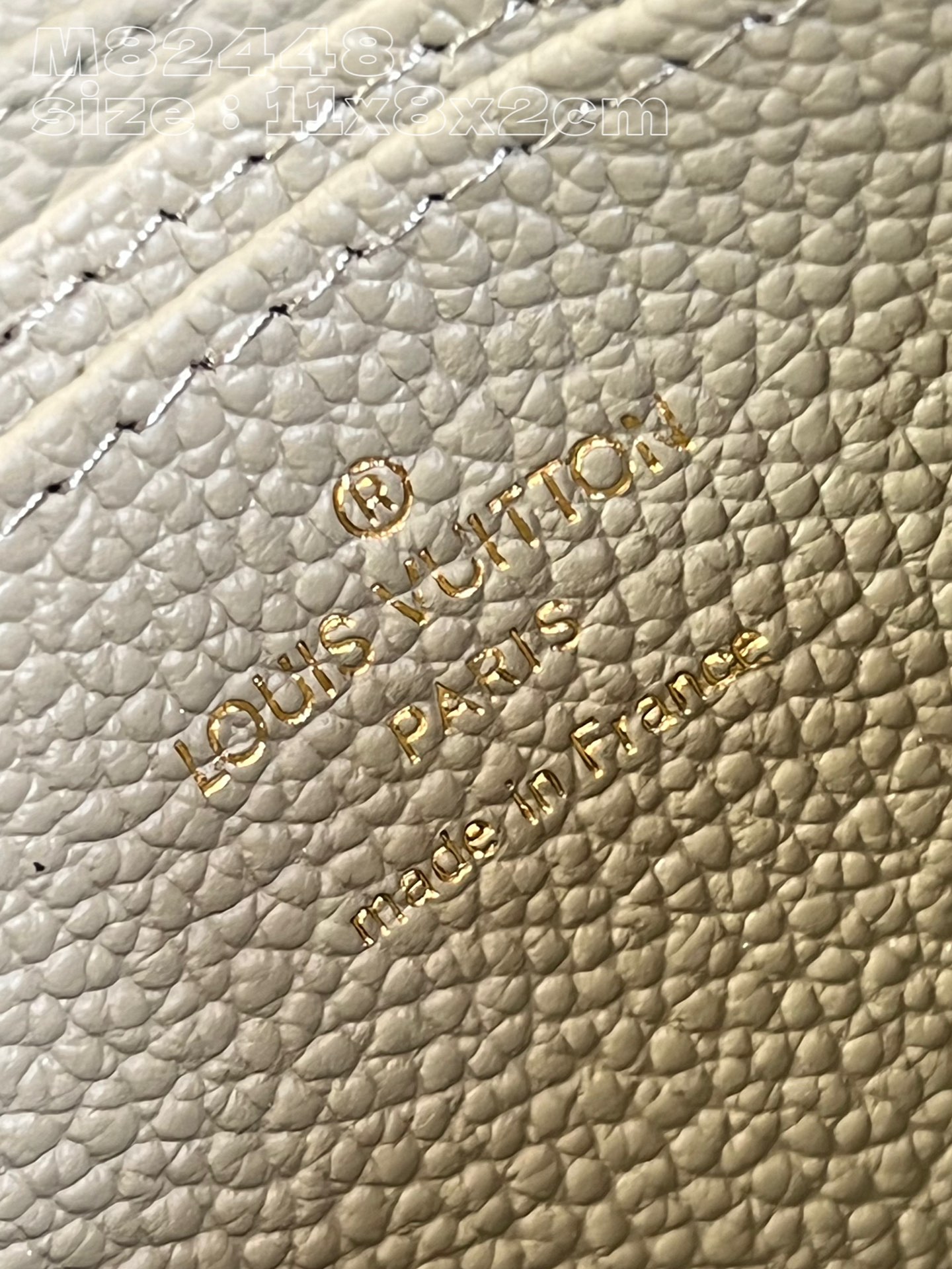 l**is V*t*n zippy coin purse