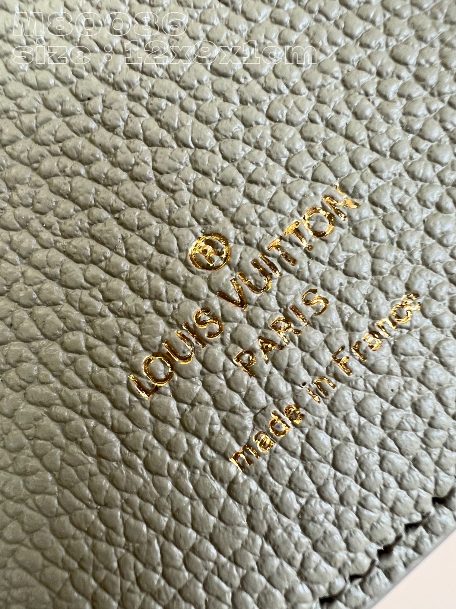 l**is V*t*n  victorine   wallet