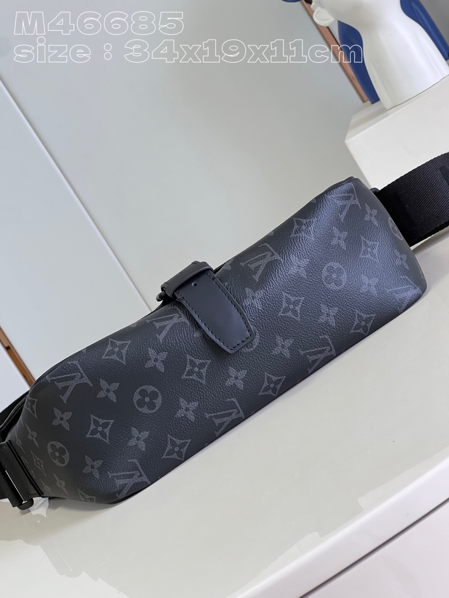 l**is V*t*n montsouris bag
