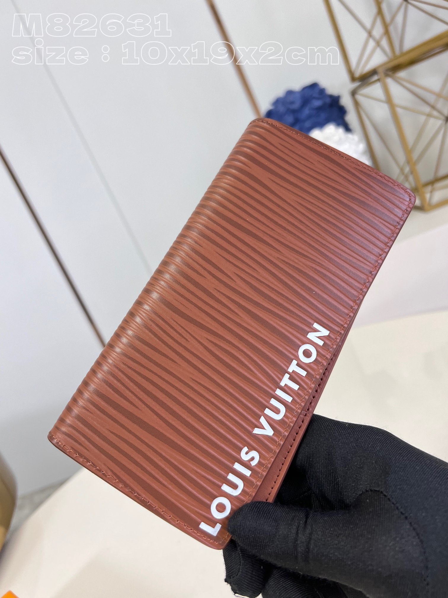 l**is V*t*n brazza wallet
